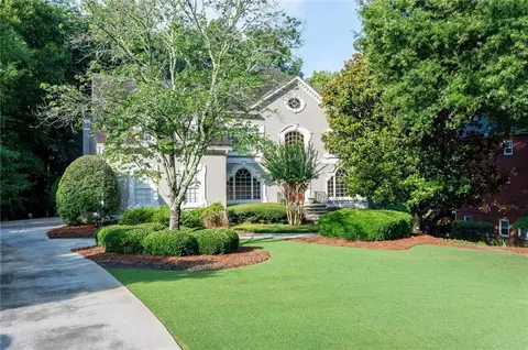 6230 Indian River Dr, Peachtree Corners, GA 30092
