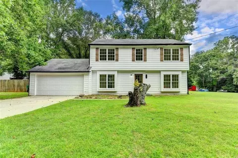 4619 Aberdeen Ln, Stone Mountain, GA 30083