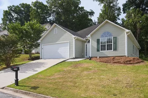 1573 Isleworth Cir, Atlanta, GA 30349