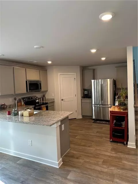1137 Bluecoat Cir, Hampton, GA 30228 photo 10