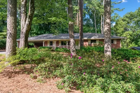1972 Aspen Dr, Decatur, GA 30033