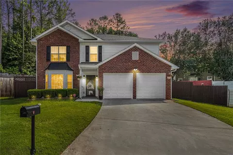 5988 Kingston Wood Way, Stonecrest, GA 30038