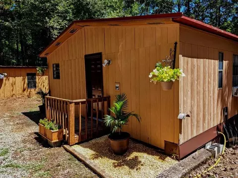 917 Poole Bridge Rd, Hiram, GA 30141