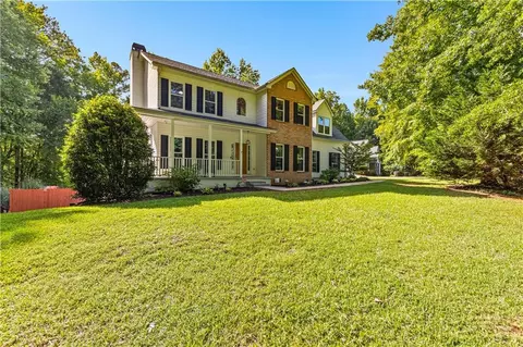 10 Mosby Woods Dr, Newnan, GA 30265