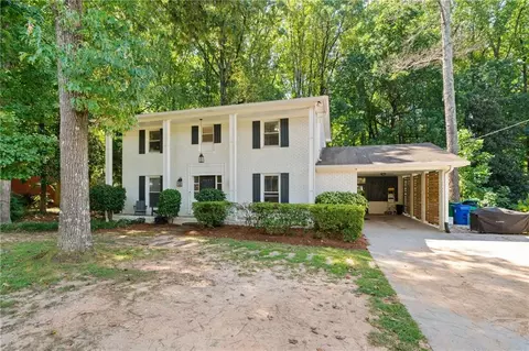 1627 Chateau Dr, Atlanta, GA 30338