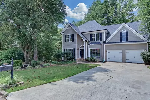 12215 Magnolia Crescent Dr, Roswell, GA 30075