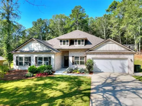 201 Bridge Gate Dr, Loganville, GA 30052