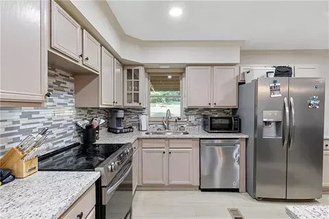 841 Hickory Dr, Monroe, GA 30656 photo 5