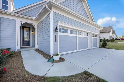244 Erie Pt, Hoschton, GA 30548