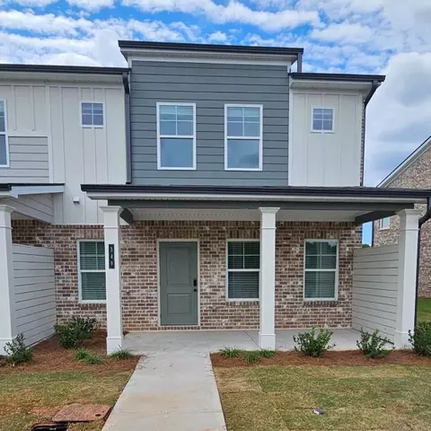 349 S Point Blvd #20, Mcdonough, GA 30253