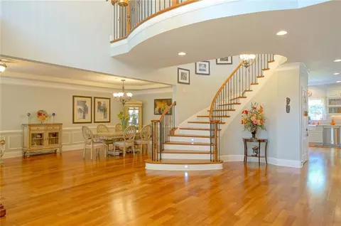 135 Winford Close, Duluth, GA 30097