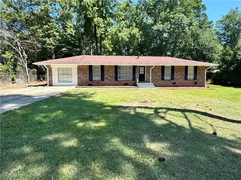 2751 Tiffany Dr SW, Marietta, GA 30008
