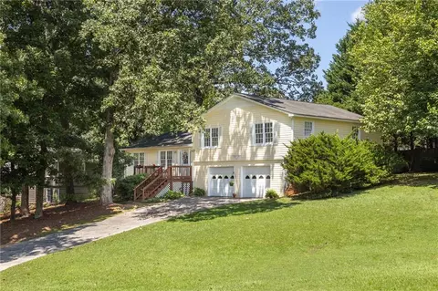 1930 Beaver Brook Ln NE, Marietta, GA 30062