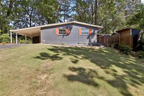 530 Cobb Cir SE, Smyrna, GA 30082