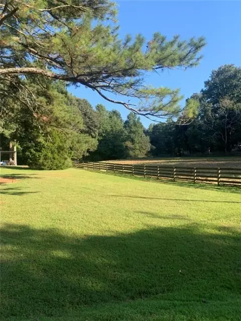 16495 Phillips Rd, Alpharetta, GA 30004