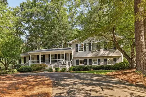 5715 Kayron Dr, Atlanta, GA 30328