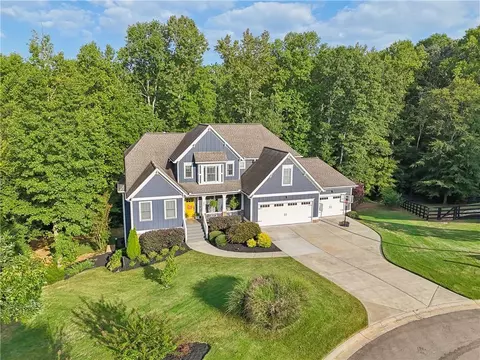 207 Old Avery Ct, Canton, GA 30115