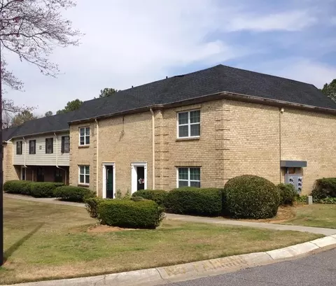 330 Winding River Dr #B, Atlanta, GA 30350