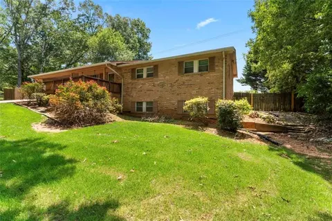 4763 Old Briar Trl, Douglasville, GA 30135