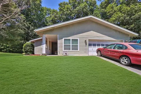 1290 Creekwood Cv, Lawrenceville, GA 30046