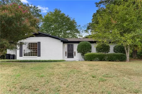 8 Berkshire Ln NE, Rome, GA 30161