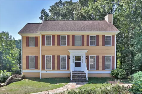 604 Oak Moss Dr, Lawrenceville, GA 30043