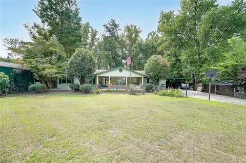2929 Alan Dr SW, Marietta, GA 30064