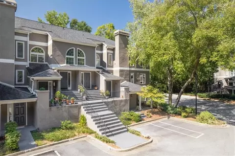 40 Brittany Way NE, Atlanta, GA 30324