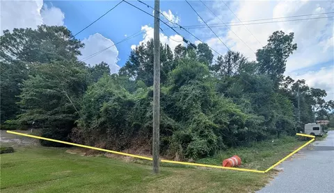 210 Wellston Dr, Warner Robins, GA 31088