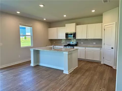 726 Ruddy Dr, Grayson, GA 30017 photo 9