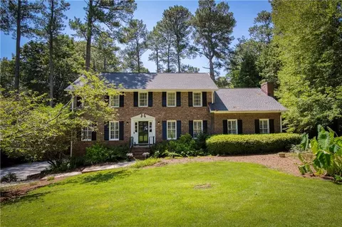 155 Pruitt Dr, Alpharetta, GA 30004