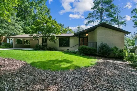 2995 Country Squire Ln, Decatur, GA 30033