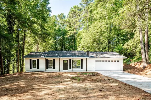 1385 Smokey Mountain Ct, Marietta, GA 30066