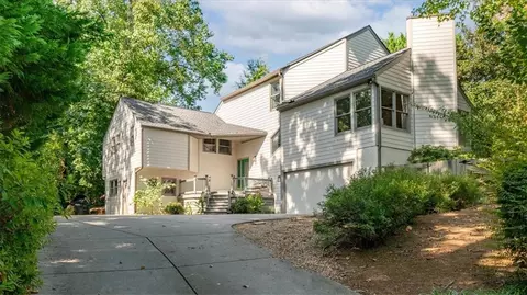 4166 Edinburgh Trl NE, Roswell, GA 30075