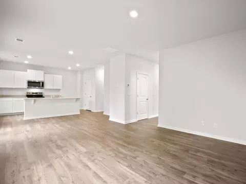 8235 Castleton Dr, Fairburn, GA 30213 photo 11