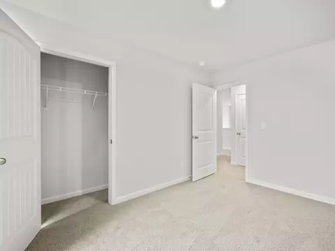 8235 Castleton Dr, Fairburn, GA 30213 photo 23