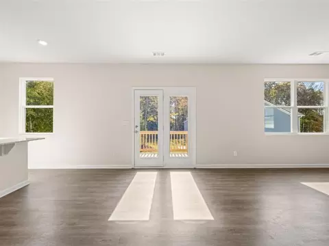 8231 Castleton Dr, Fairburn, GA 30213 photo 7