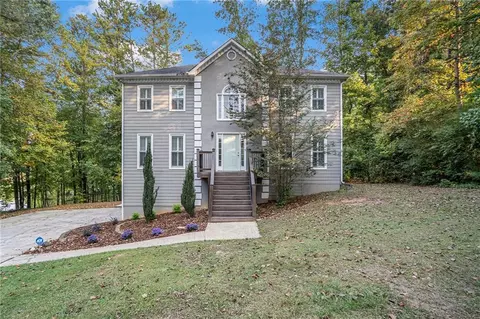 150 Plantation Ln, Acworth, GA 30101