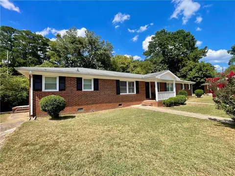 4504 Cemetery St SW, Powder Springs, GA 30127