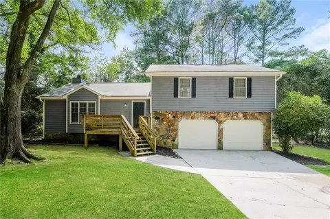 2401 Three Bars Dr, Snellville, GA 30078