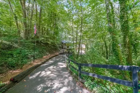 1598 Oakmont Dr, Acworth, GA 30102