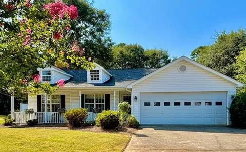 374 Glenmoor Pl, Winder, GA 30680