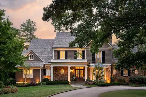 3394 Knollwood Dr, Atlanta, GA 30305