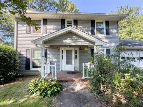 1463 Martin Nash Rd, Lilburn, GA 30047