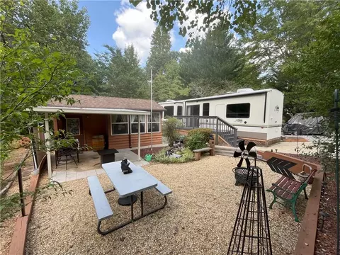 14 Hidden Valley Rd, Cleveland, GA 30528