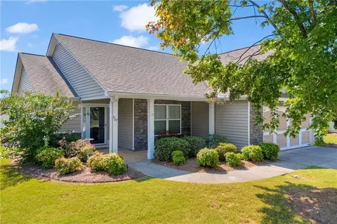 607 Majesty Xing, Winder, GA 30680