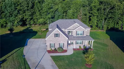517 Ponce Cir, Ellenwood, GA 30294