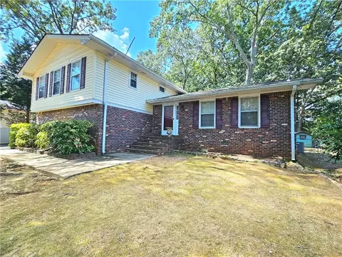 1385 Lake Lucerne Rd SW, Lilburn, GA 30047