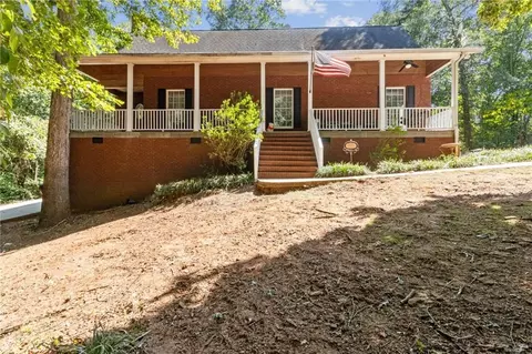 34 Smokey Hollow Rd, Jefferson, GA 30549