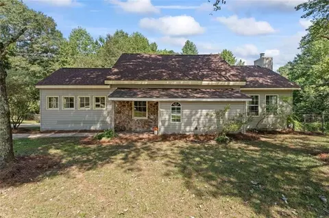 228 Banning Rd, Whitesburg, GA 30185